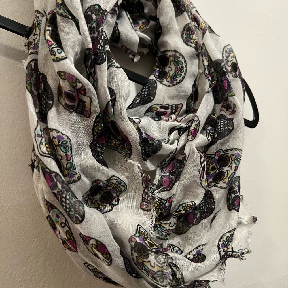Halloween Women’s Infinity Wrap Cowl Scarves Trio Bundle Sugar Skull Pumpkin Bat - Picture 2 of 12